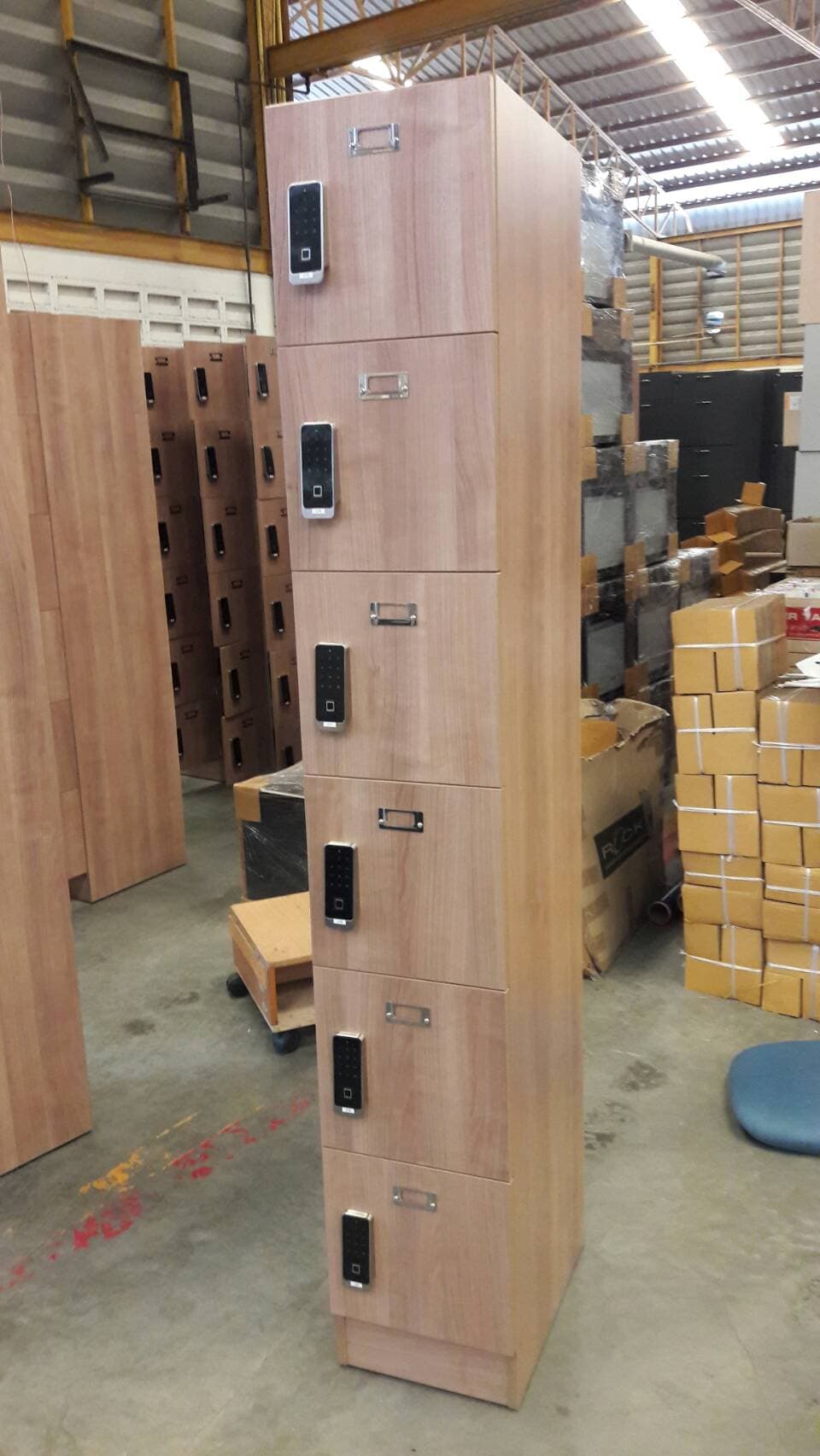 ตู้ล็อคเกอร์ไม้ 6 ช่อง