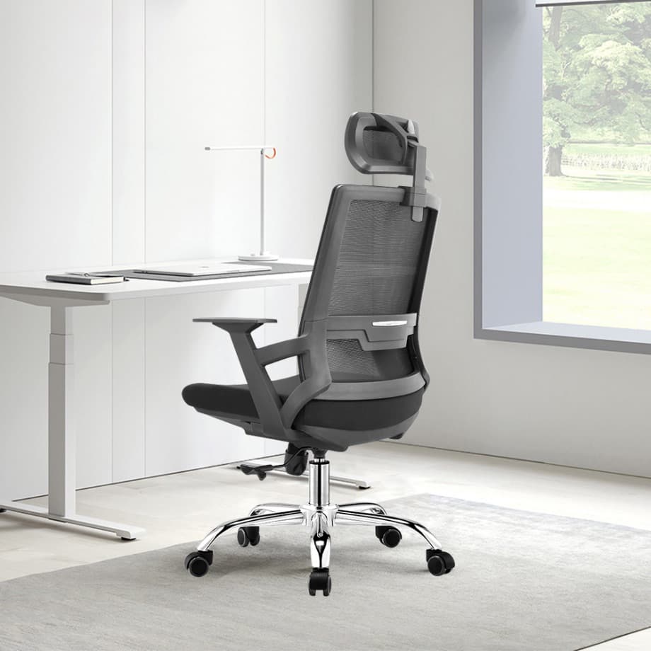 เก้าอี้ตาข่าย มีหมอน ผ้าตาข่ายสีดำ ขาโครเมี่ยม