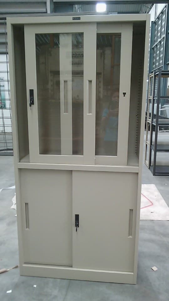 ตู้เหล็กเก็บเอกสาร บนบานเลื่อนกระจก ล่างบานเลื่อนทึบ