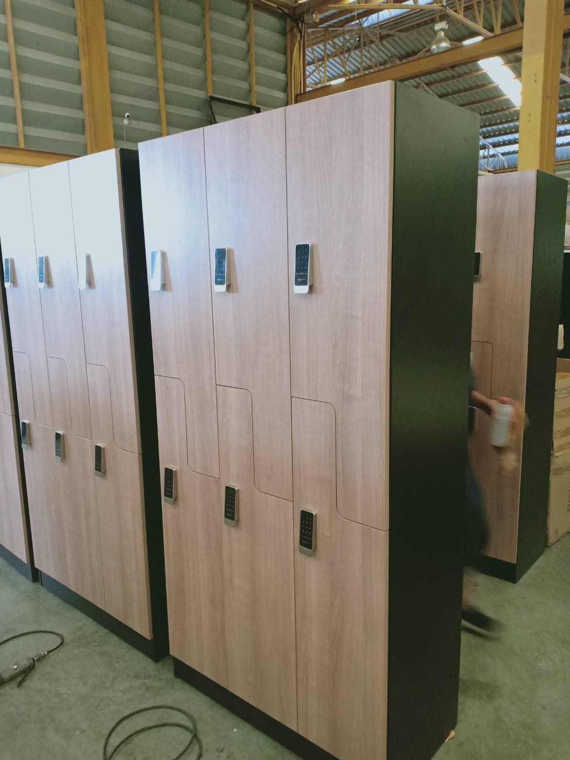 ตู้ล็อคเกอร์ไม้ 6 ช่อง ตัว Z