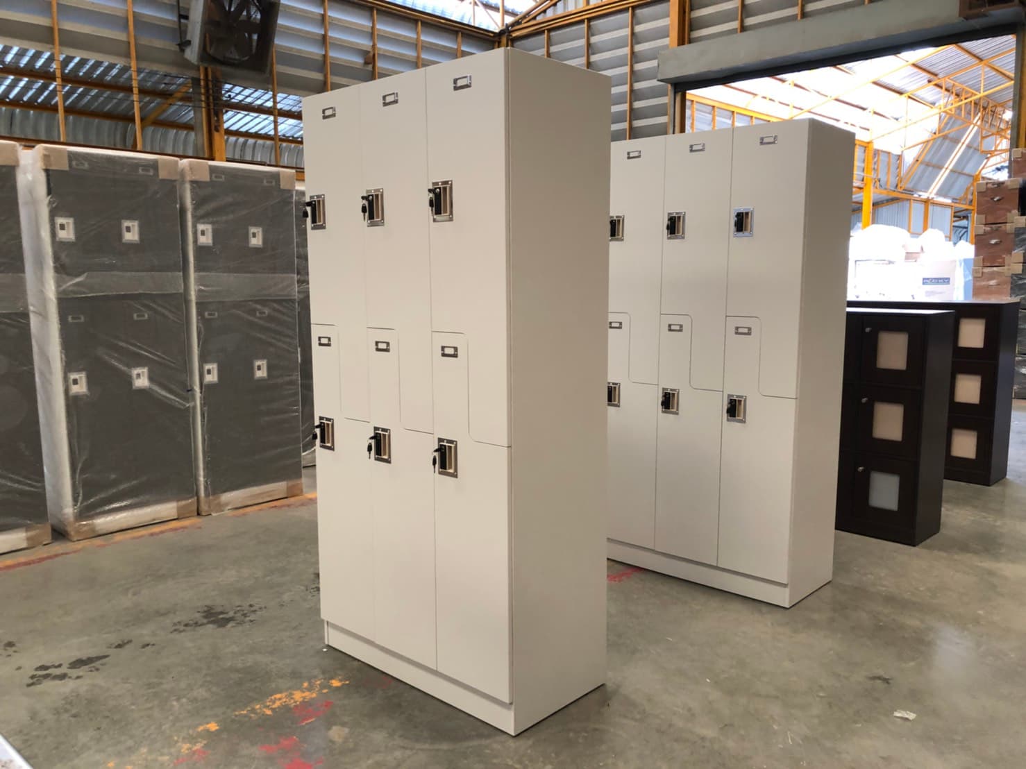 ตู้ล็อคเกอร์ไม้ 6 ช่อง ตัว Z