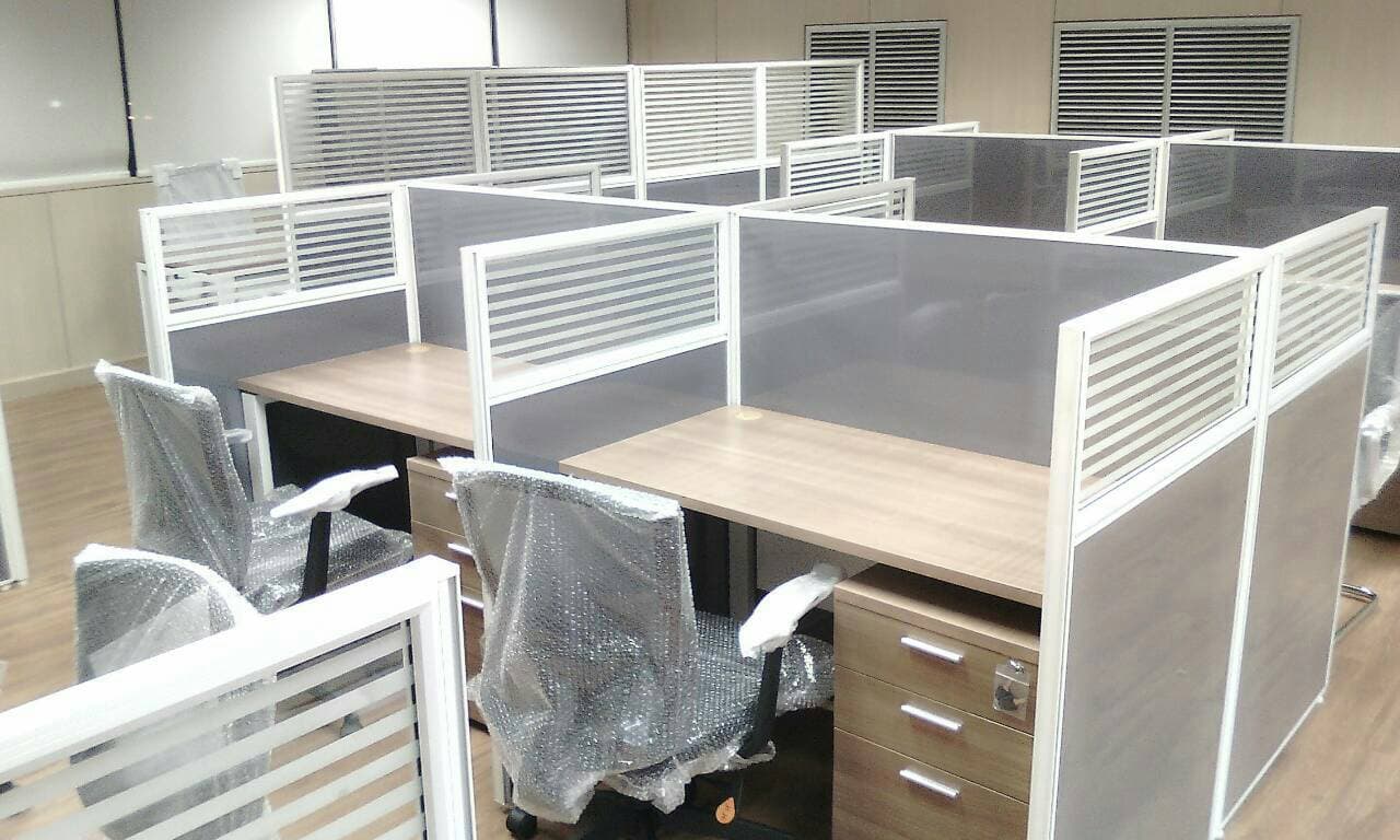 พาทิชั่นรุ่น 3 ครึ่งกระจกขัดลาย ขนาดความสูง 120 cm