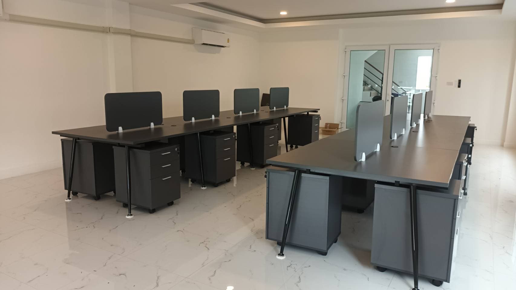 โต๊ะทำงานกลุ่ม 8 ที่นั่ง