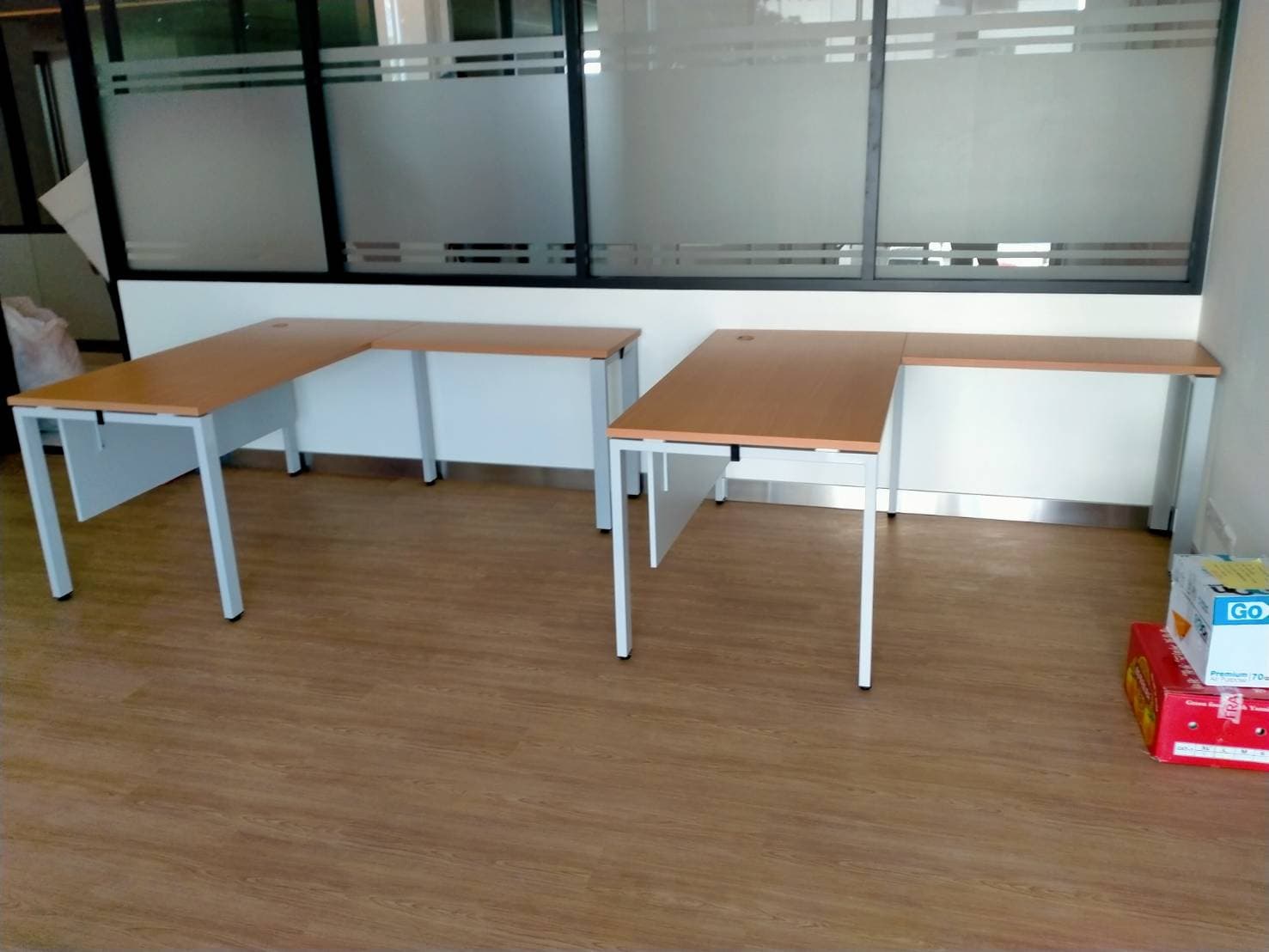 โต๊ะทำงาน Matrix ตัว L ด้านขวา